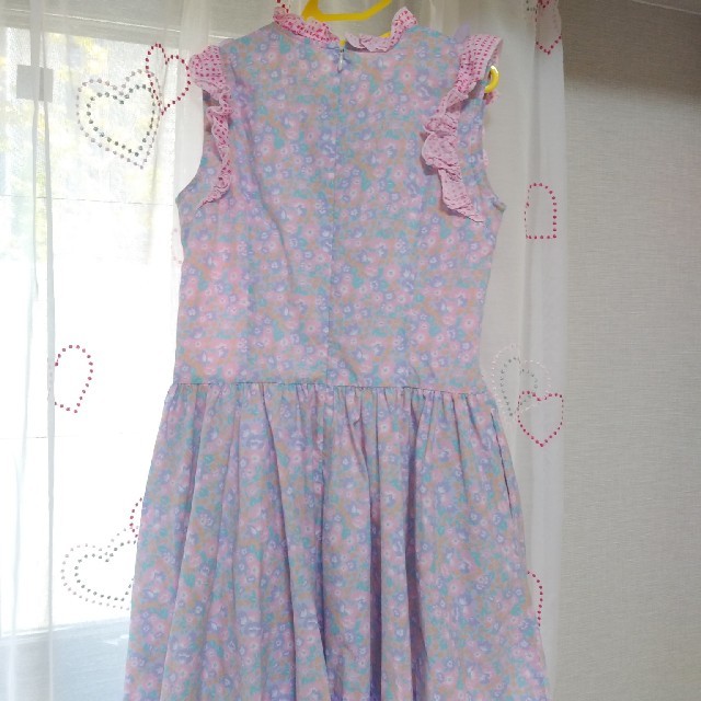 fafa(フェフェ)のお値下げ‼️フェフェ　ワンピース　140  キッズ/ベビー/マタニティのキッズ服女の子用(90cm~)(ワンピース)の商品写真