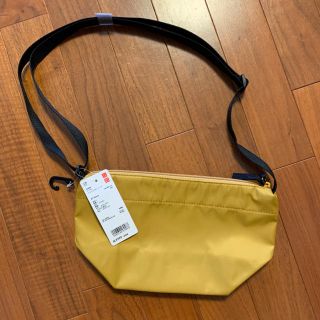 ユニクロ(UNIQLO)の【新品・未使用】ユニクロ＊ショルダーバッグ＊イエロー＊黄色(ショルダーバッグ)