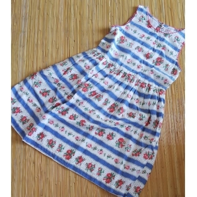 Cath Kidston(キャスキッドソン)のCath Kidston ワンピース 110~120 キッズ/ベビー/マタニティのキッズ服女の子用(90cm~)(ワンピース)の商品写真