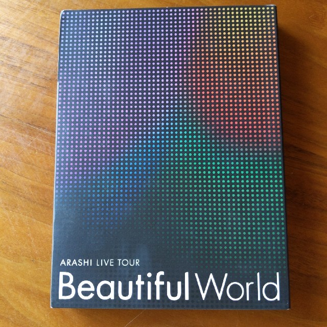 嵐(アラシ)のARASHI　LIVE　TOUR　Beautiful　World（初回限定盤）  エンタメ/ホビーのDVD/ブルーレイ(ミュージック)の商品写真