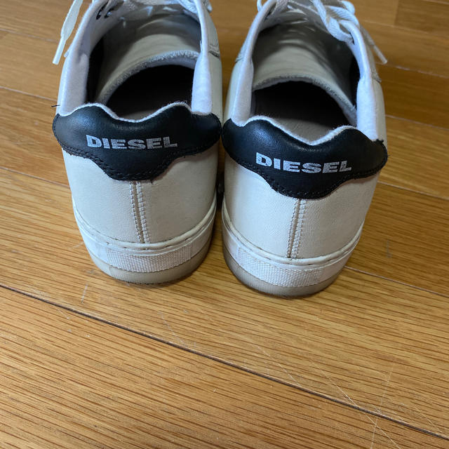 DIESEL(ディーゼル)のDIESEL レザー　スニーカー レディースの靴/シューズ(スニーカー)の商品写真