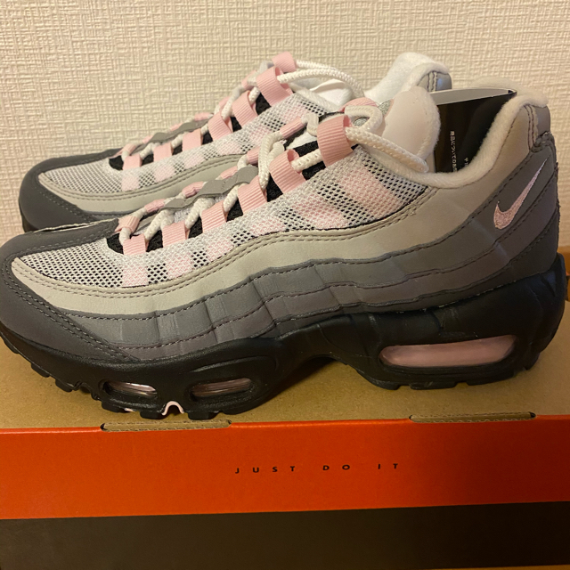 カテゴリ NIKE ピンク 24.5cmの通販 by プロフ必読でお願いします