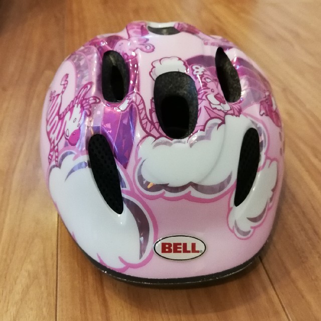 BELL(ベル)のヘルメット　キッズ　BELL 自動車/バイクのバイク(ヘルメット/シールド)の商品写真