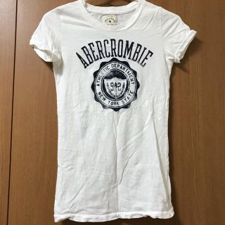 アバクロンビーアンドフィッチ(Abercrombie&Fitch)のアバクロ Tシャツ ホワイト(Tシャツ(半袖/袖なし))