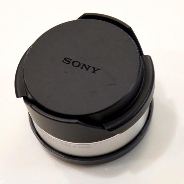 SONY(ソニー)のSONY フィッシュアイコンバーター VCL-ECF1・中古・送料込み・ソニー スマホ/家電/カメラのカメラ(レンズ(単焦点))の商品写真