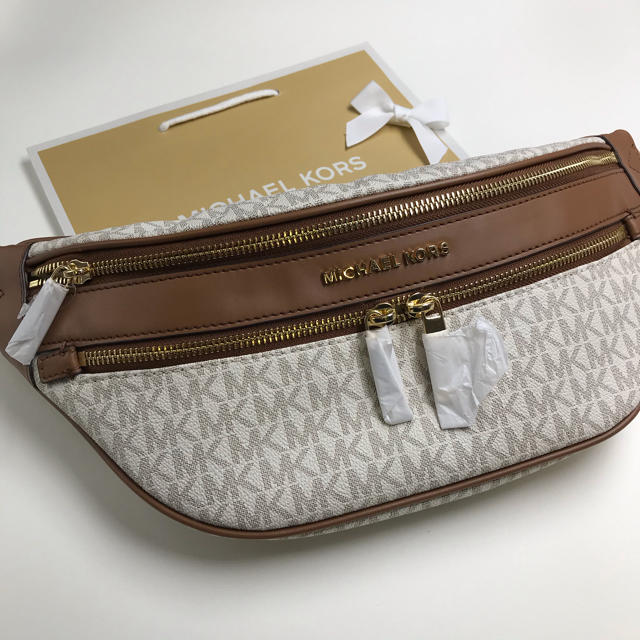 新品未使用 マイケルコース ボディバッグ - www.husnususlu.com