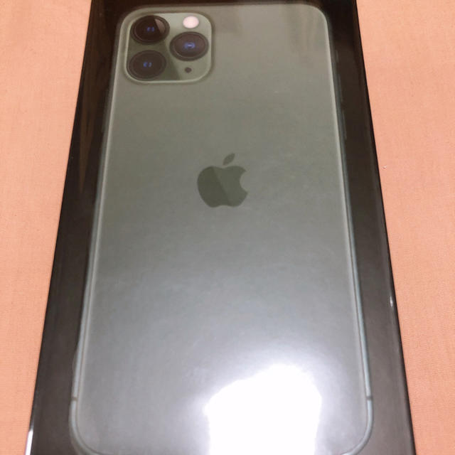 Apple(アップル)の【新品】SIMフリー iPhone11PRO 256GB ミッドナイトグリーン スマホ/家電/カメラのスマートフォン/携帯電話(スマートフォン本体)の商品写真
