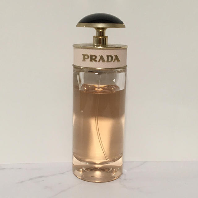 PRADA(プラダ)のPRADA🌸CANDY 80ml コスメ/美容の香水(香水(女性用))の商品写真