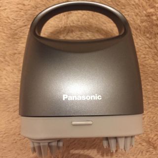 パナソニック(Panasonic)のPanasonic EM-HM7A 頭皮ケア エステ ブラシアタッチメント付(ヘアケア)