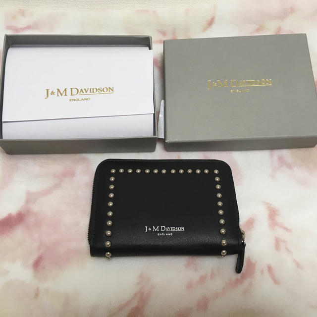 J&M DAVIDSON SMALL ZIP PURSE WITH STUDS