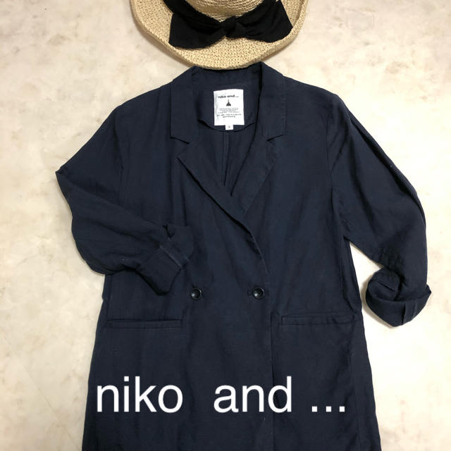 niko and...(ニコアンド)のniko and ...   リネン混ダブルジャケット　ネイビー レディースのジャケット/アウター(テーラードジャケット)の商品写真