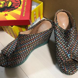 ジェフリーキャンベル(JEFFREY CAMPBELL)の美品ウェッジサンダル37(サンダル)