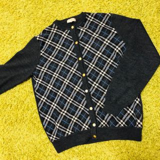 BURBERRY(カーディガン ・ グレー/灰色系)のフリマアイテム一覧 BURBERRY(カーディガン ・ グレー/灰色系)のフリマアイテム一覧