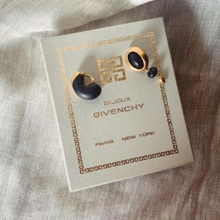 ジバンシィ(GIVENCHY)のまる様　専用No241 GIVENCHYイヤリング(イヤリング)