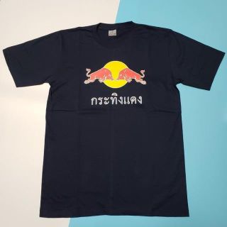 新品★Red Bull レッドブル★タイ語 Ｔシャツ【ネイビー・L～XL】(Tシャツ/カットソー(半袖/袖なし))