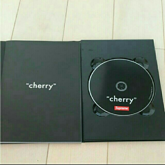 supreme DVD cherry 1回再生のみ極美品