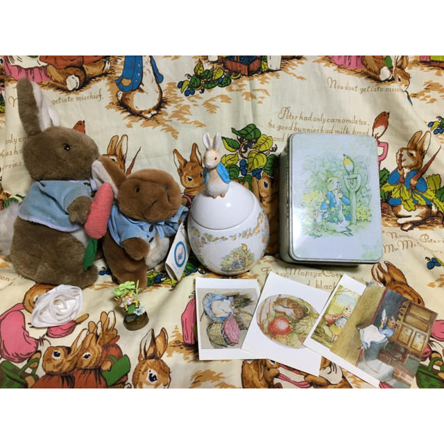 激安正規品 PETER RABBIT(TM) 置物 海外購入 フィギュア ポット ぬいぐるみ ピーターラビット 珍しい 激レア - キャラクターグッズ