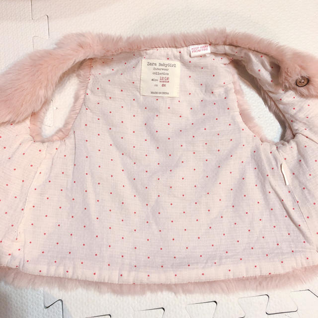 ZARA KIDS(ザラキッズ)のザラベビー　ファーベスト　80 キッズ/ベビー/マタニティのキッズ服女の子用(90cm~)(ジャケット/上着)の商品写真