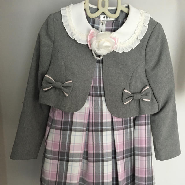 AEON(イオン)の入学式 女の子 スーツ ワンピース 115センチ キッズ/ベビー/マタニティのキッズ服女の子用(90cm~)(ドレス/フォーマル)の商品写真