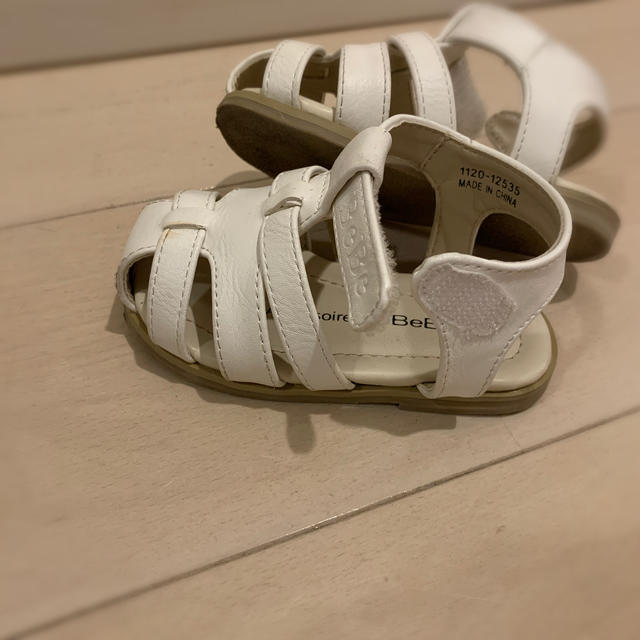 BeBe(ベベ)の◼️fillotdebebeベビーサンダルホワイト13.0cm◼️ベベ白ファミ キッズ/ベビー/マタニティのベビー靴/シューズ(~14cm)(サンダル)の商品写真