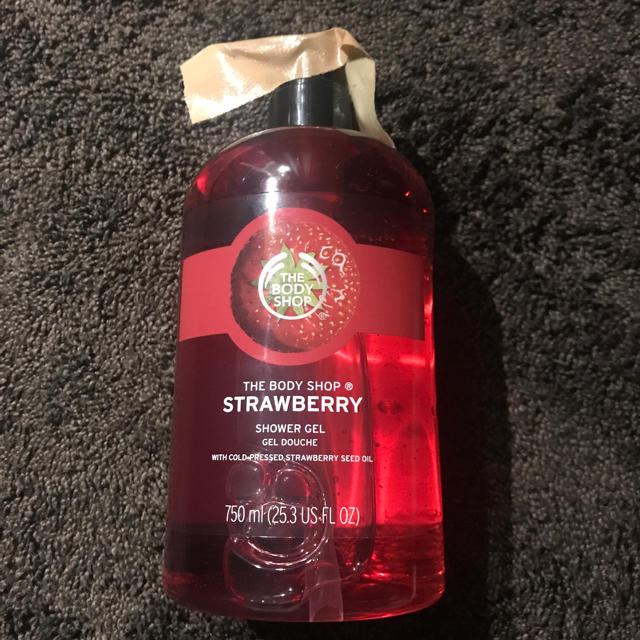 THE BODY SHOP(ザボディショップ)のザボティショップ シャワージェル ストロベリー 750ml ボディソープ コスメ/美容のボディケア(ボディソープ/石鹸)の商品写真