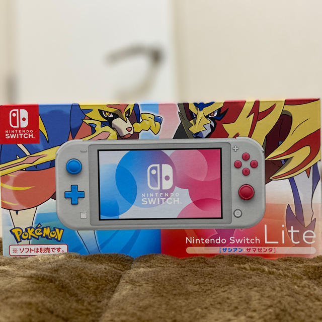 ☆ 新品 ニンテンドー スイッチ　ライト 本体 ザシアン・ザマゼンタ☆