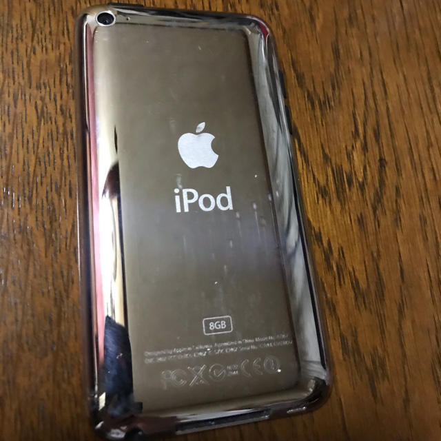 Apple(アップル)のiPod touch 第4世代　ホワイト スマホ/家電/カメラのオーディオ機器(ポータブルプレーヤー)の商品写真