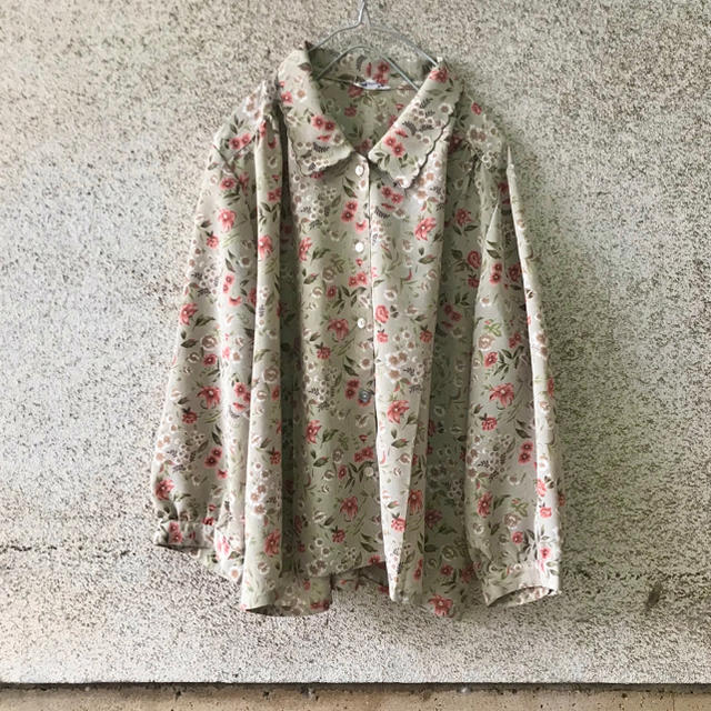 【used】春の花の芽生えブラウス レディースのトップス(シャツ/ブラウス(長袖/七分))の商品写真