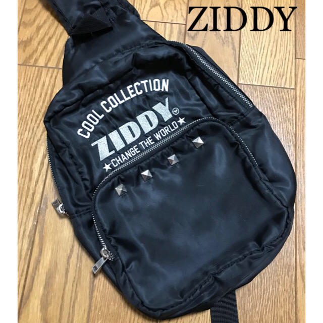 ZIDDY(ジディー)のサマーセール♪【ZIDDY／ジディー】ボディバッグ  黒  スタッズ付き　女の子 キッズ/ベビー/マタニティのこども用バッグ(その他)の商品写真