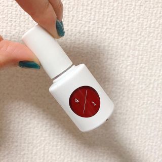 コスメキッチン(Cosme Kitchen)のuka ネイル レッドスタディワン 4/1(マニキュア)