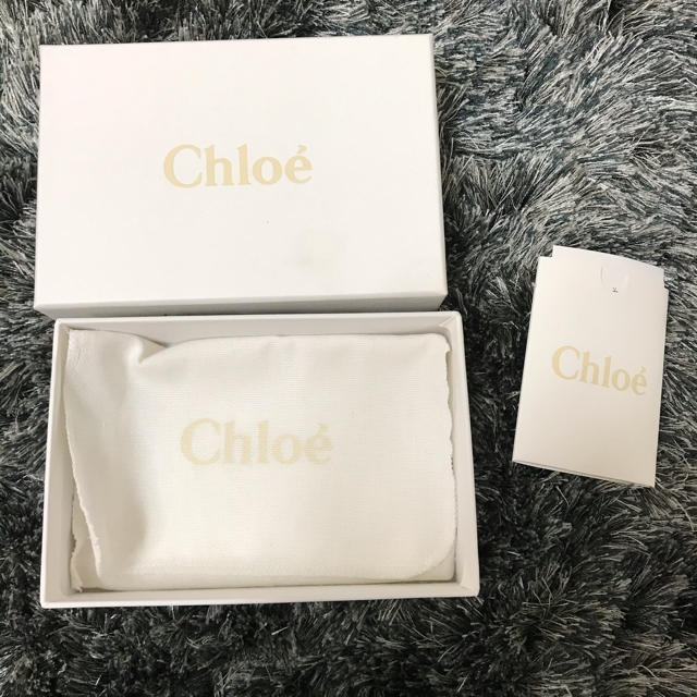 Chloe(クロエ)のChloe 空箱　クロエ 値下げ レディースのバッグ(ショップ袋)の商品写真