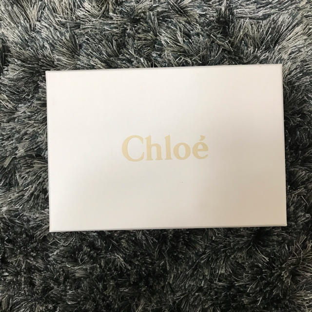 Chloe(クロエ)のChloe 空箱　クロエ 値下げ レディースのバッグ(ショップ袋)の商品写真