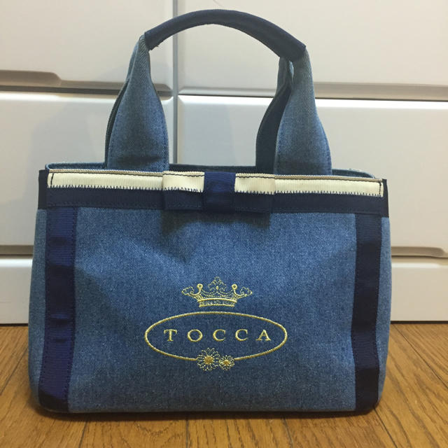 TOCCA(トッカ)のTOCCA美品2015デニムトートバッグ レディースのバッグ(ハンドバッグ)の商品写真