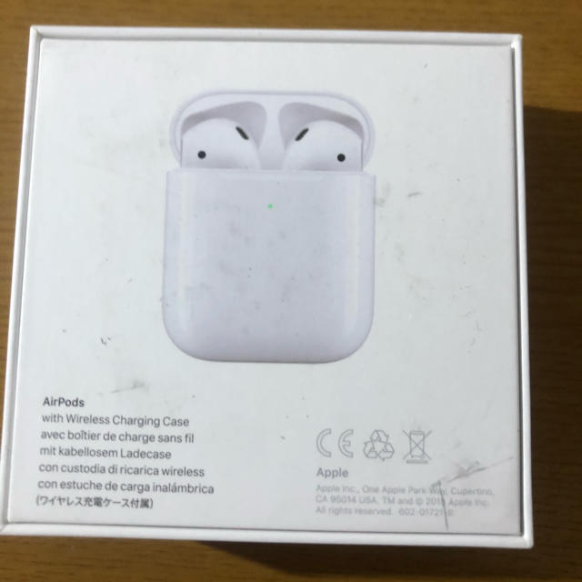 airpods with wireless charging case 2