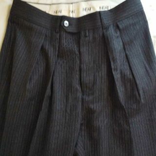 コモリ(COMOLI)のNEAT Director’s Trousers ツータックスラックス WIDE(スラックス)