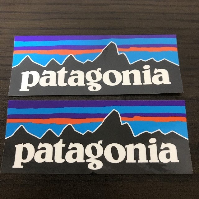 patagonia(パタゴニア)の「縦4cm横10.1cm」patagonia 公式 ステッカー　p-6 2枚セッ スポーツ/アウトドアのスポーツ/アウトドア その他(その他)の商品写真