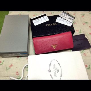 プラダ(PRADA)のプラダ 長財布(財布)