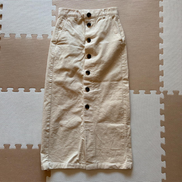 GU(ジーユー)のＧＵ フロントボタン　コーデュロイ スカート レディースのスカート(ロングスカート)の商品写真
