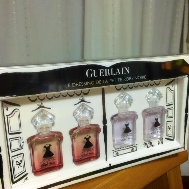 GUERLAIN - ラ プティットローブノアールの通販 by fafa's shop｜ゲランならラクマ