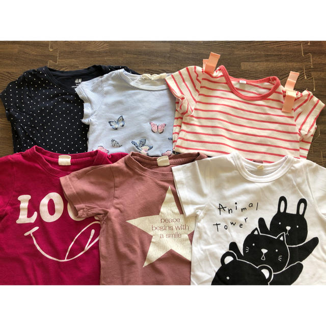 H&M(エイチアンドエム)のキッズTシャツとシャツワンピ  100センチ キッズ/ベビー/マタニティのキッズ服女の子用(90cm~)(Tシャツ/カットソー)の商品写真