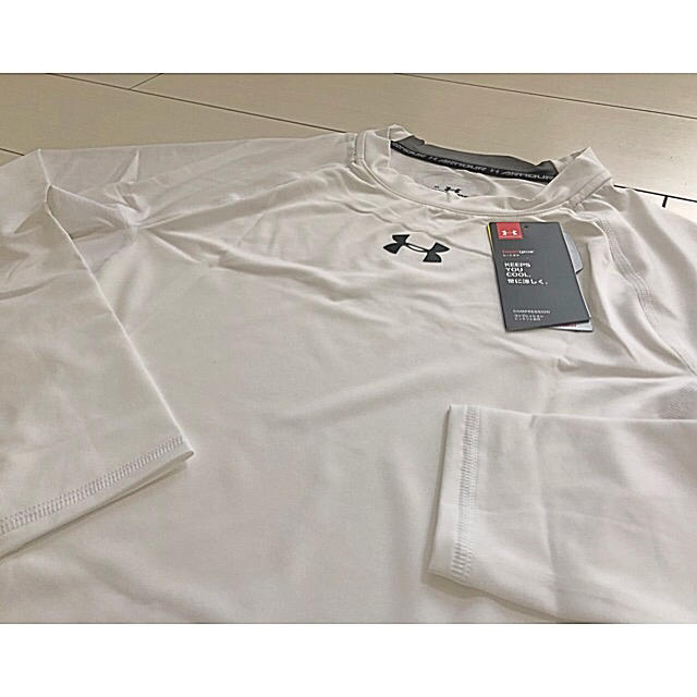 UNDER ARMOUR(アンダーアーマー)の￥5,500アンダーアーマー HG☆UVコンプレクルー【XXL】 メンズのトップス(その他)の商品写真