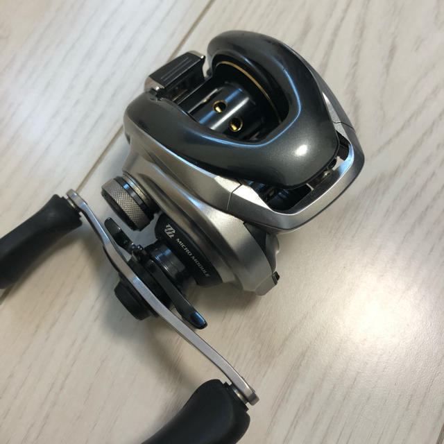 SHIMANO(シマノ)の激安‼️シマノ13メタニウム HG スポーツ/アウトドアのフィッシング(リール)の商品写真