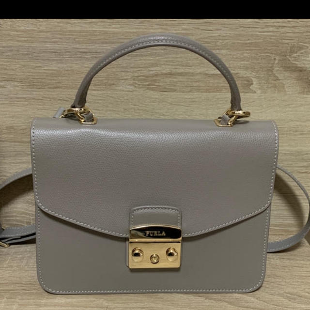 Furla(フルラ)のフルラ ♡サッビア♡新品同様✨ レディースのバッグ(ショルダーバッグ)の商品写真