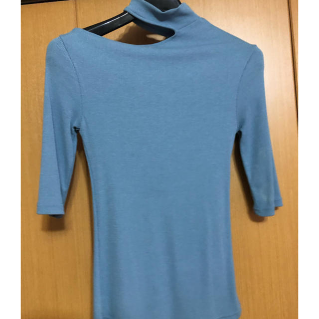 dholic(ディーホリック)のDHOLIC ネックサイドカットスリムTシャツ レディースのトップス(Tシャツ(長袖/七分))の商品写真