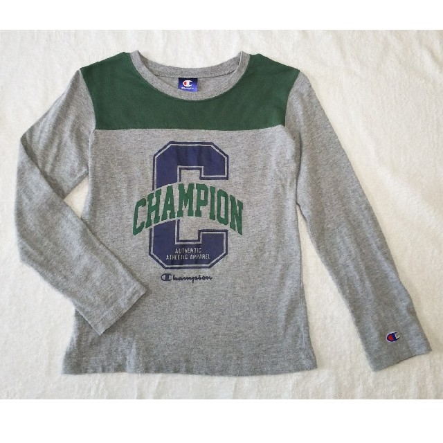 Champion(チャンピオン)のロングTシャツ(140㎝) champion キッズ/ベビー/マタニティのキッズ服男の子用(90cm~)(Tシャツ/カットソー)の商品写真