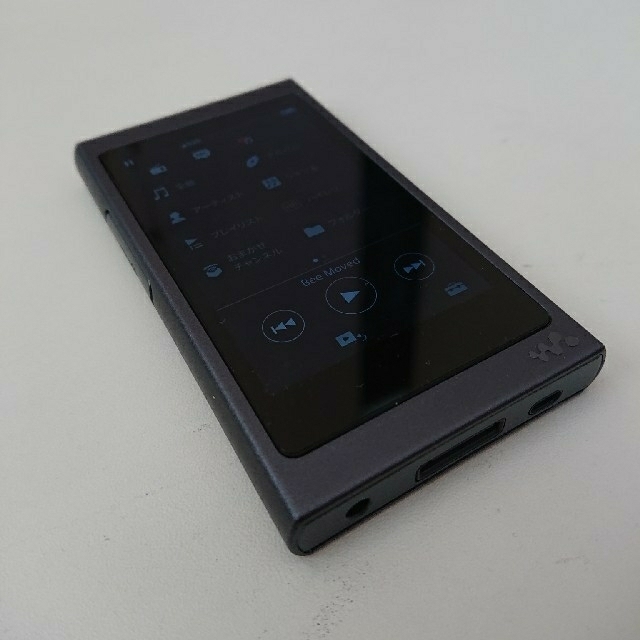 WALKMAN(ウォークマン)のSONY WALKMAN NW-A35 チャコールブラック 16GB スマホ/家電/カメラのオーディオ機器(ポータブルプレーヤー)の商品写真