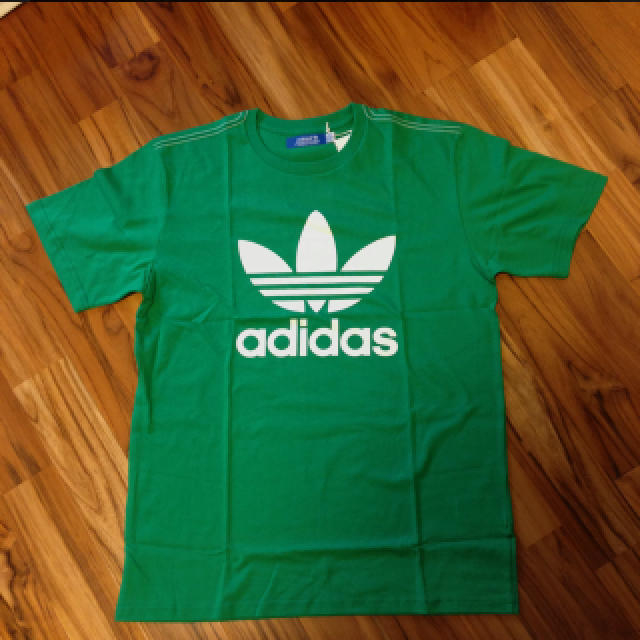 adidas(アディダス)のadidasTシャツ レディースのトップス(Tシャツ(半袖/袖なし))の商品写真