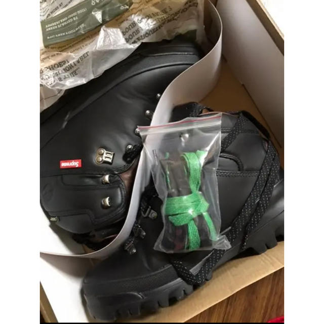 Supreme(シュプリーム)の美品　supreme timberland 2018 ティンバーランド　 メンズの靴/シューズ(ブーツ)の商品写真