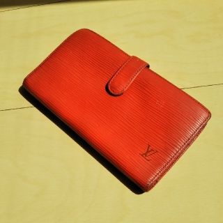 ルイヴィトン(LOUIS VUITTON)のルイヴィトン　コンチネンタルヴィエノアルージュ　がま口財布(財布)