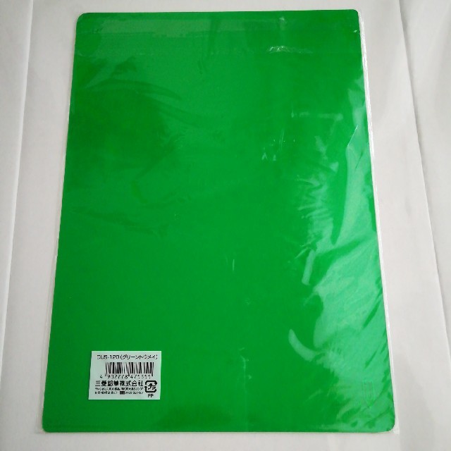 三菱鉛筆(ミツビシエンピツ)の緑シート B5 インテリア/住まい/日用品の文房具(その他)の商品写真
